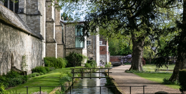 Летние лагеря в Англии для подростков 2026