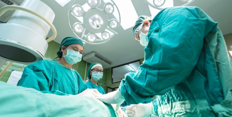 Hospital training of medical students in the UK
